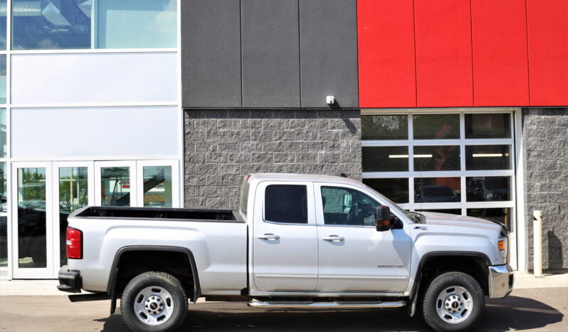 
								2019 GMC SIERRA K2500 SLE full									