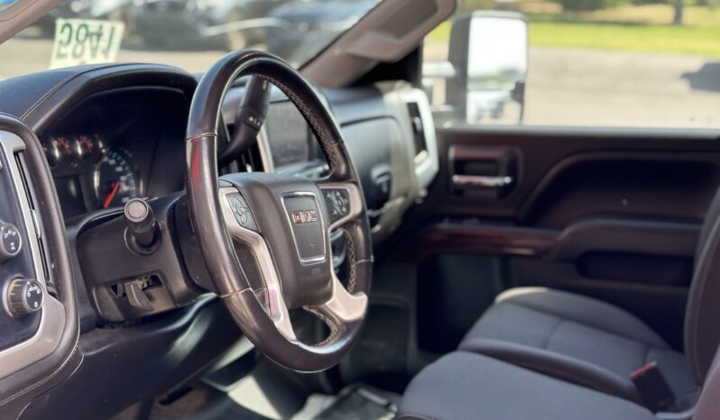 
								2019 GMC SIERRA K2500 SLE full									