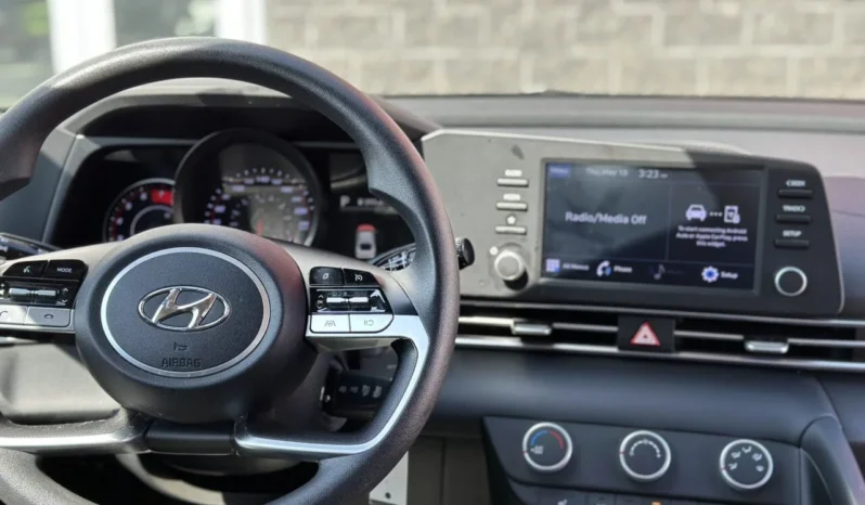 
2022 HYUNDAI ELANTRA SEL full									