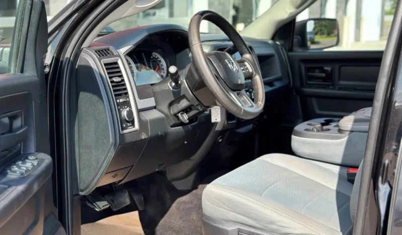 
2017 RAM 1500 ST full									