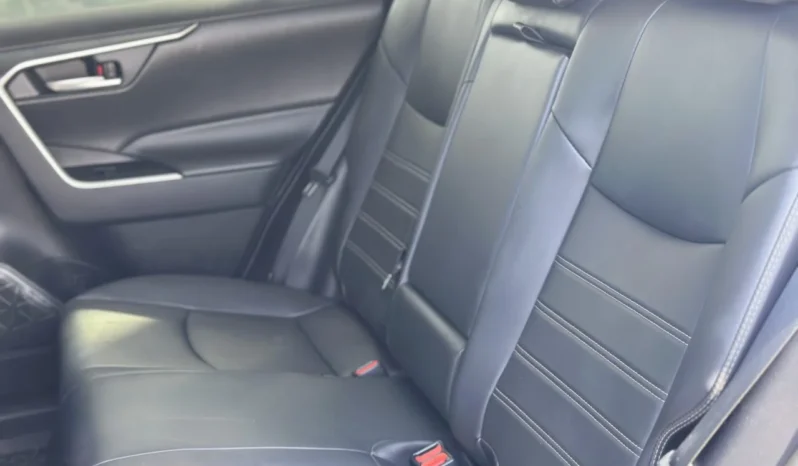 
2021 TOYOTA RAV4 XLE full									