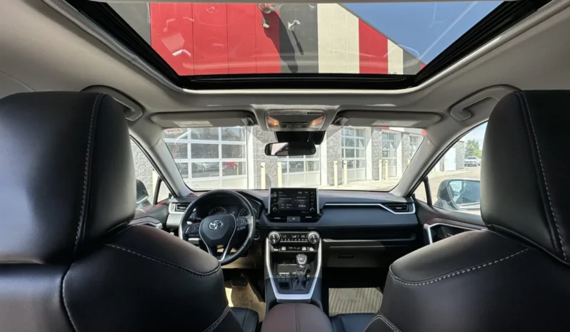 
2021 TOYOTA RAV4 XLE full									