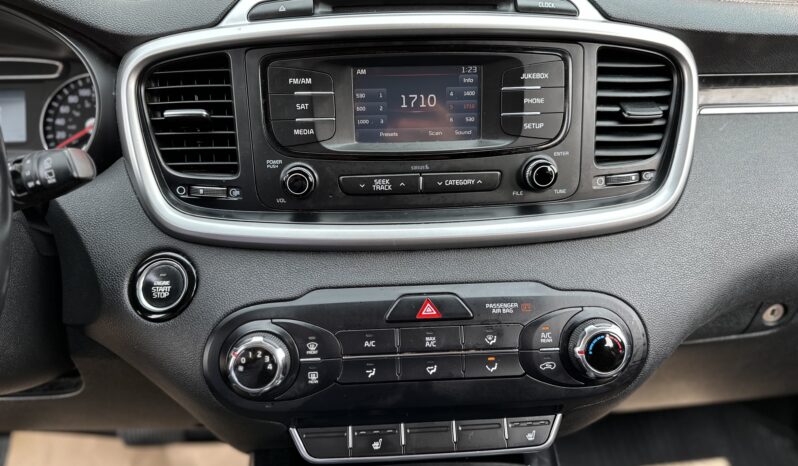 
2016 KIA SORENTO LX full									