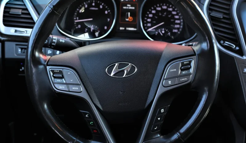 
2019 HYUNDAI SANTA FE XL SE full									