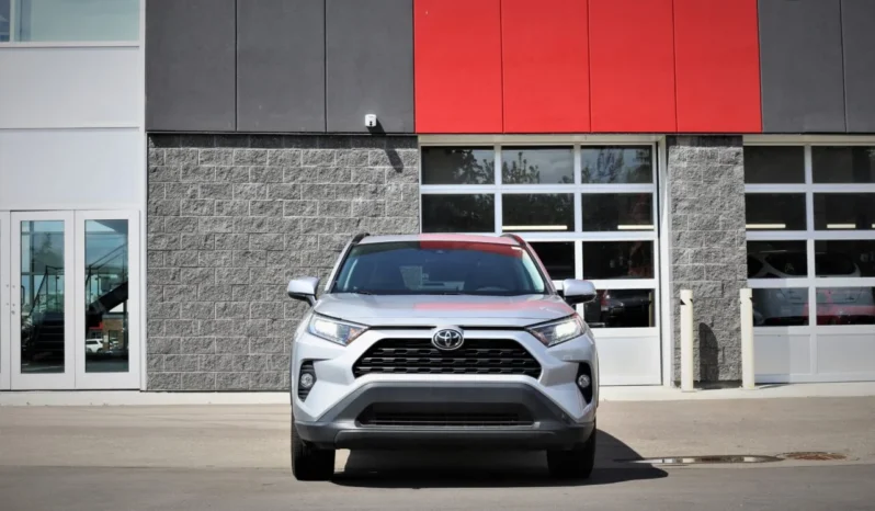 
2021 TOYOTA RAV4 XLE full									