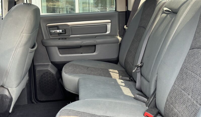 
2015 RAM 1500 SLT full									