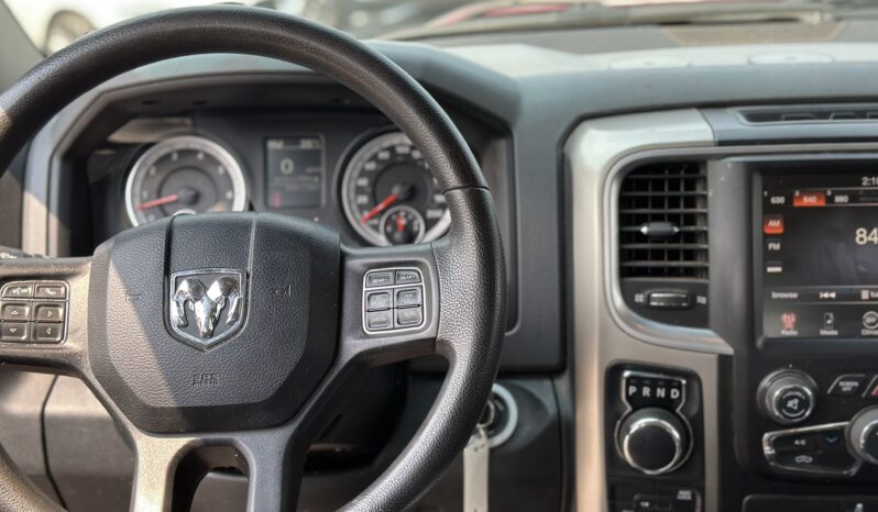 
2015 RAM 1500 SLT full									