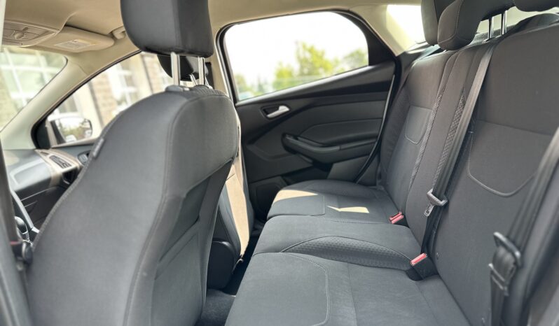 2016 FORD FOCUS SE full