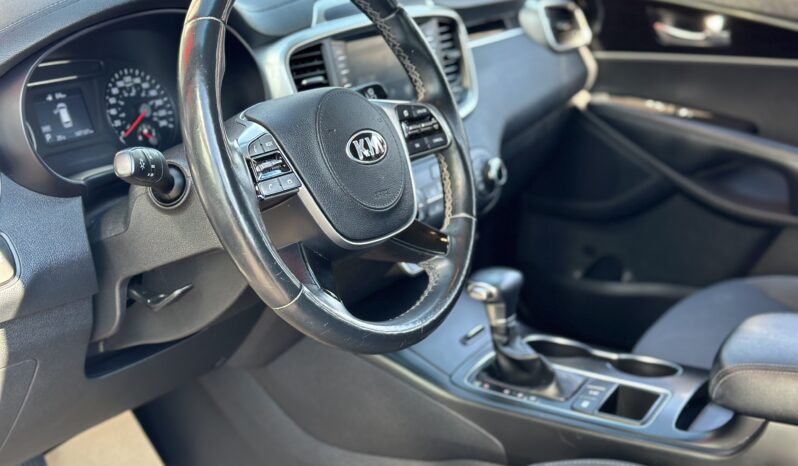 
2019 KIA SORENTO LX AWD full									