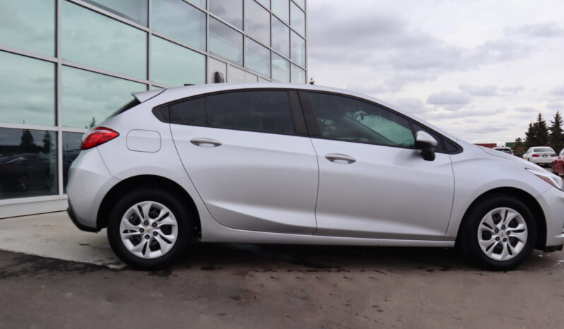 
2019 Chevrolet Cruze full									