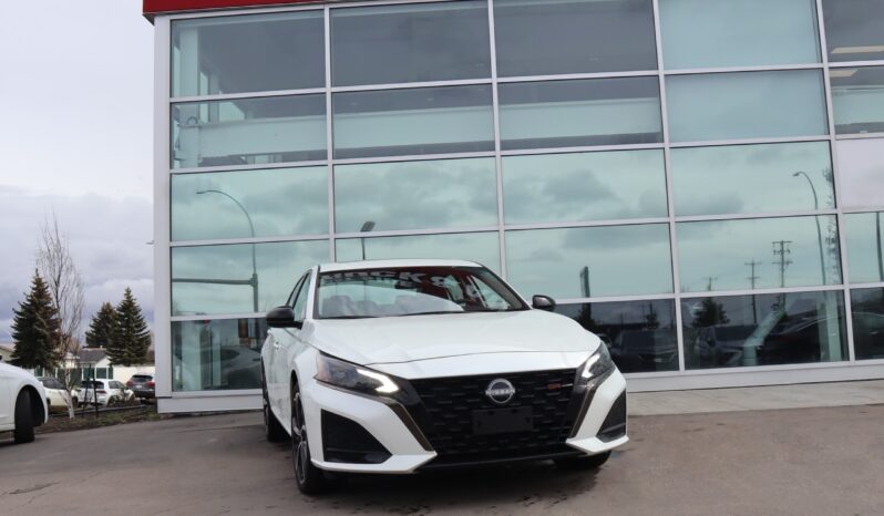 
2023 Nissan Altima SR full									