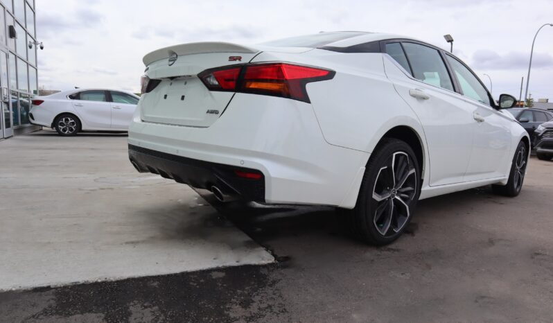 
2023 Nissan Altima SR full									