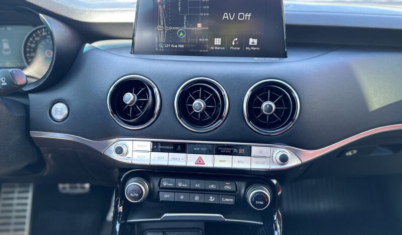 
2020 KIA STINGER GT LIMITED EDITION AWD full									