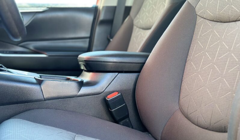 
2020 TOYOTA RAV4 XLE full									