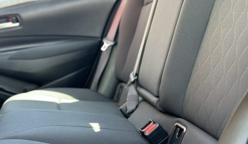 
2021 Toyota Corolla LE full									