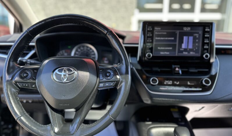 
2021 Toyota Corolla LE full									