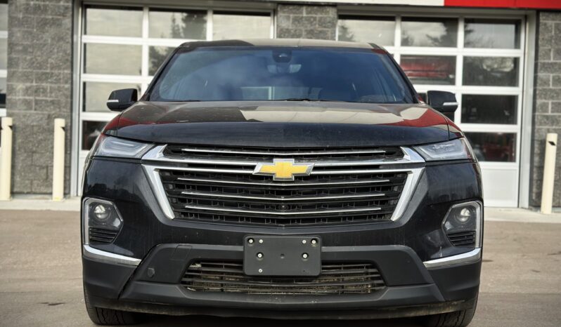 2023 Chevrolet Traverse LT full