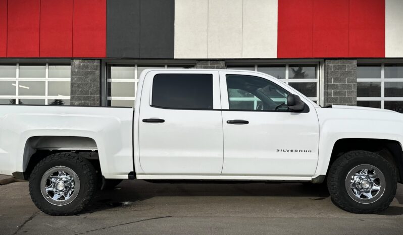 
2018 Chevrolet Silverado 1500 LS full									