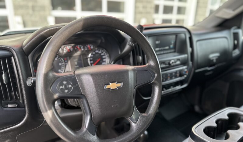 
2018 Chevrolet Silverado 1500 LS full									