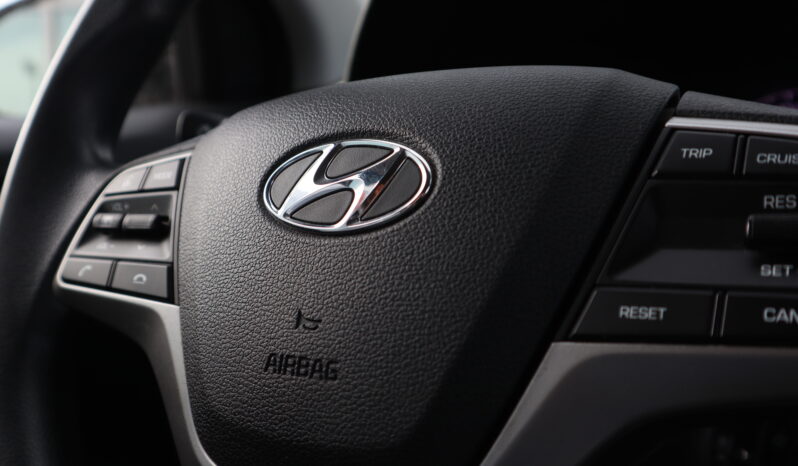 2019 HYUNDAI ACCENT full