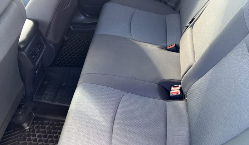 
2025 TOTOYA RAV4 LE full									