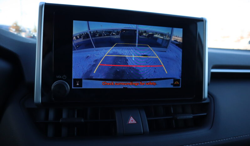 
2023 TOYOTA RAV4 XLE full									