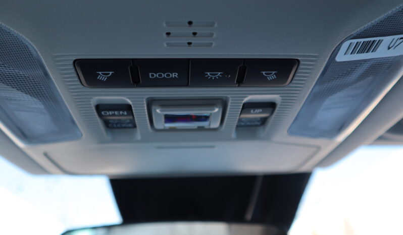 
2023 TOYOTA RAV4 XLE full									