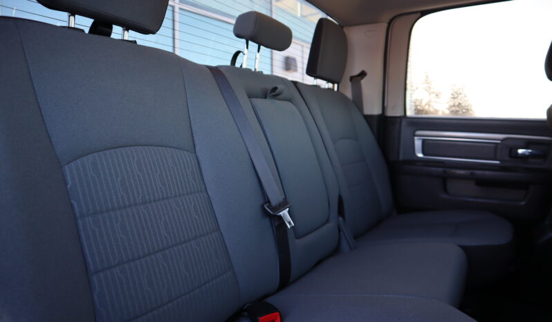 
2022 RAM 1500 CLASSIC SLT full									