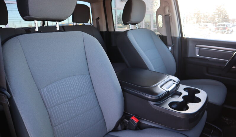 
2022 RAM 1500 CLASSIC SLT full									