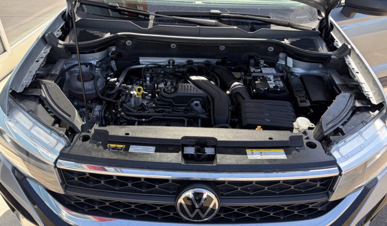 
2024 VW TAOS TRENDLINE full									