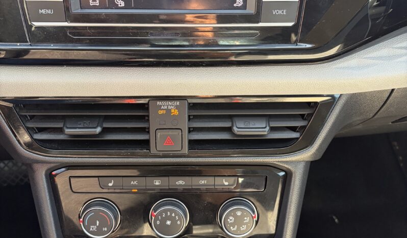 
2024 VW TAOS TRENDLINE full									