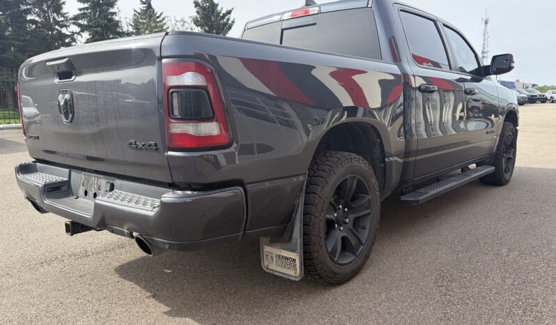 
2021 RAM 1500 SPORT full									