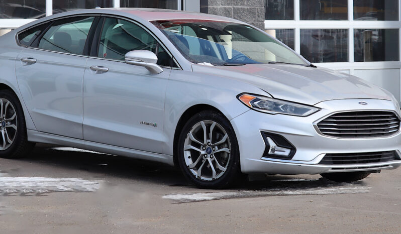 
2019 Ford Fusion Hybrid full									