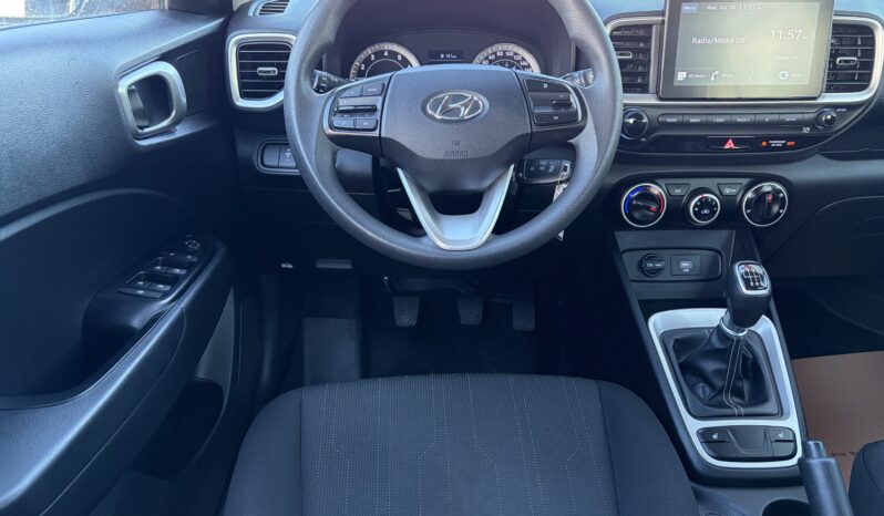 
2020 HYUNDAI VENUE SE full									