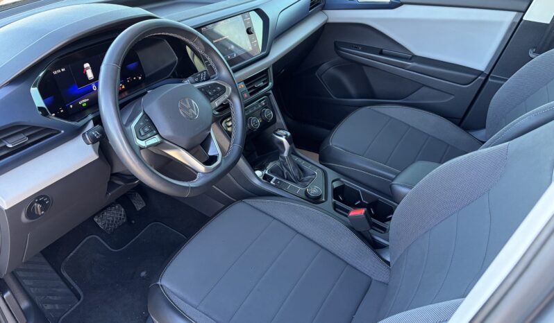 
2022 VW TAOS SE 4MOTION full									