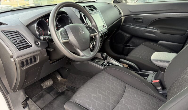 
2022 MITSUBISHI RVR ES full									