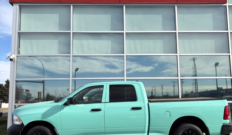 
2022 RAM 1500 CLASSIC TRADESMAN full									