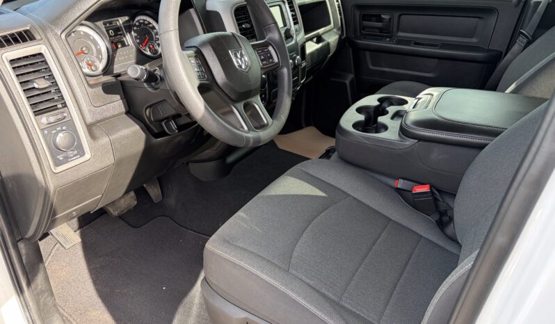 
2022 RAM 1500 CLASSIC TRADESMAN full									