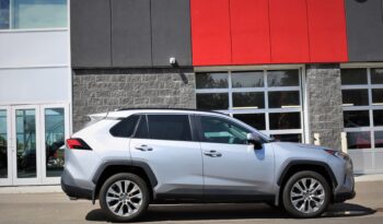 
2021 Toyota RAV4 XLE AWD full								