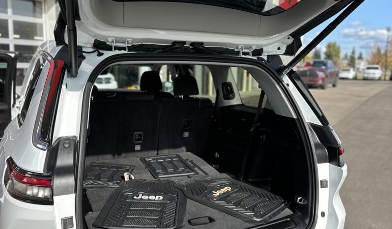 
2022 JEEP GRAND CHEROKEE L full									