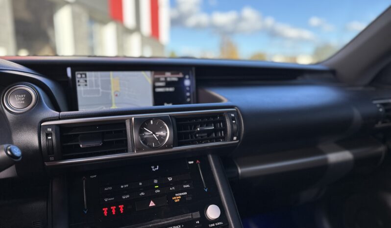 
2017 LEXUS IS350 full									