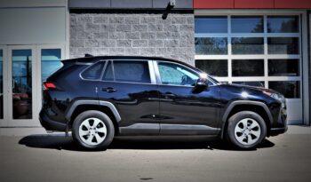 2019 TOYOTA RAV4 LE AWD full