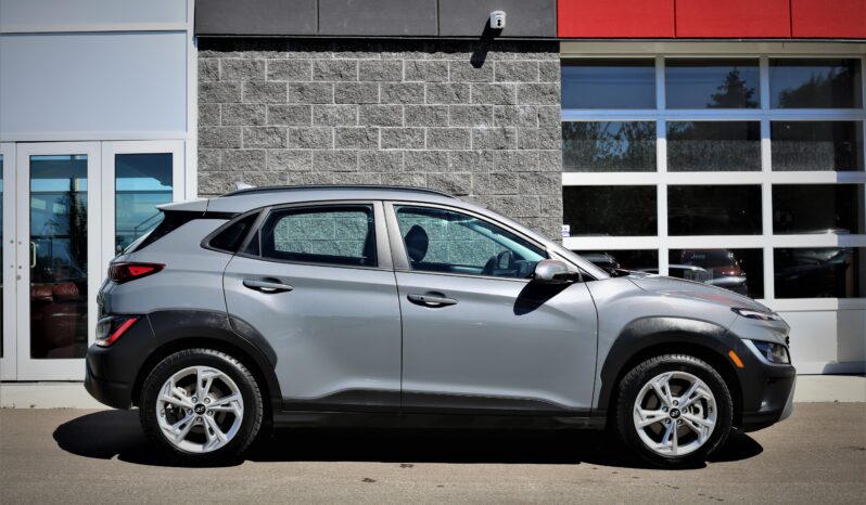 
2022 HYUNDAI KONA SEL full									