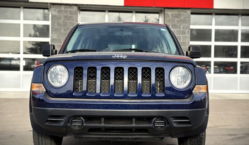 
2016 Jeep Patriot Sport full									