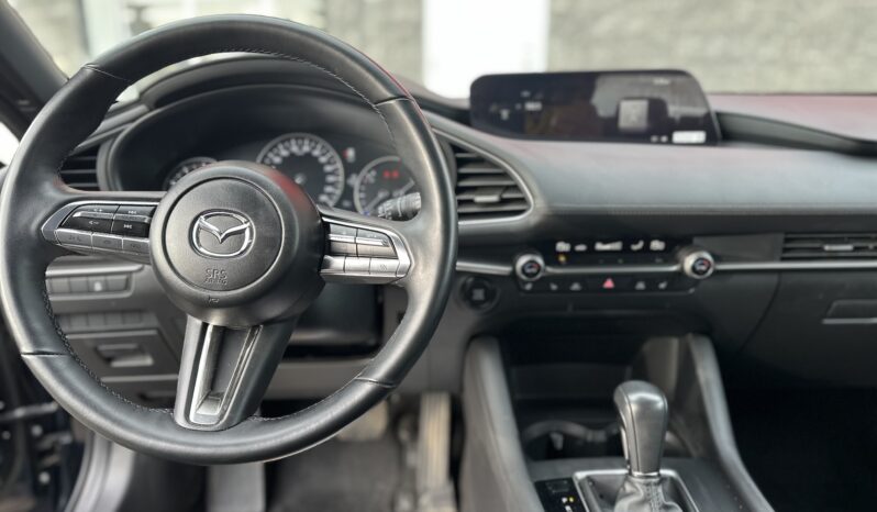 
2023 MAZDA 3 SKYACTIVG full									
