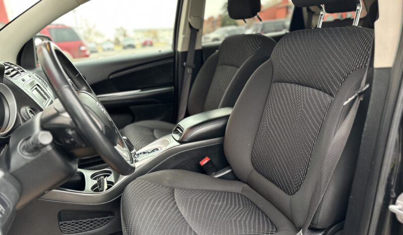 
2017 Dodge Journey SXT AWD full									