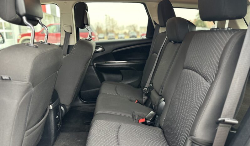 
2017 Dodge Journey SXT AWD full									