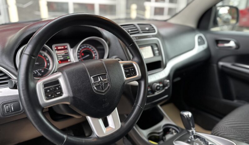 
2017 Dodge Journey SXT AWD full									