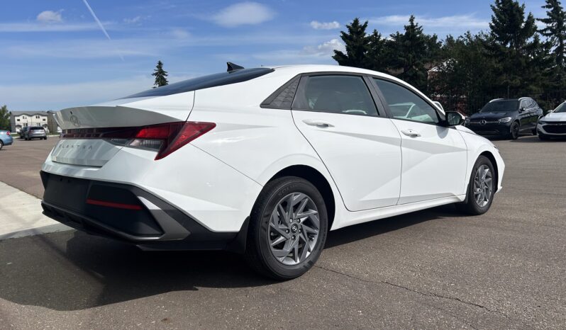 
2025 HYUNDAI ELANTRA PREFERRED full									