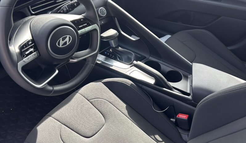 
2025 HYUNDAI ELANTRA PREFERRED full									